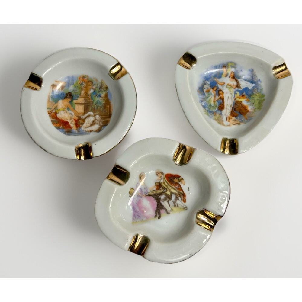 Vtg 3 Ashtrays Trinket Dishes Porcelain Courting Couple Gold Trim Small Japan